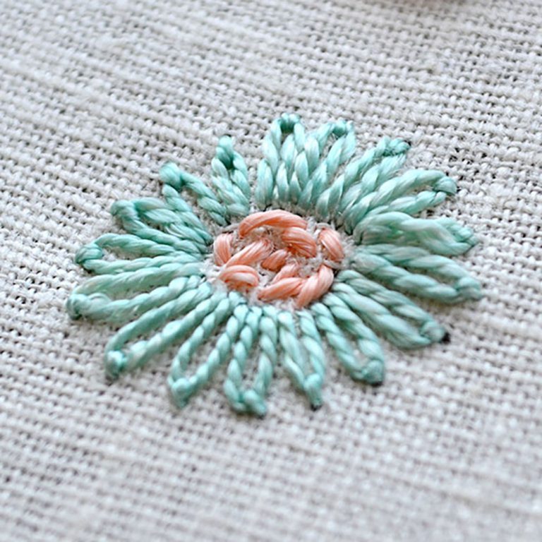 How to embroider chain stitch flowers - flower embroidery day 2